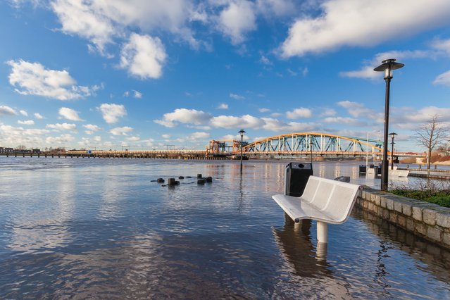 Wateroverlast aan de IJssel door Martin Bergsma (bron: Shutterstock)