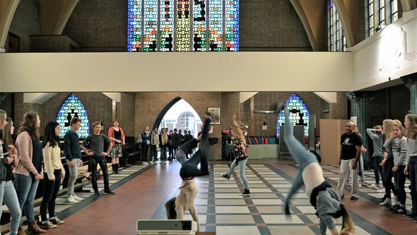 Onderbenutte schoolkapel wordt voor buurtactiviteiten benut door RE-ST (bron: RE-ST)