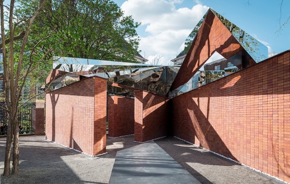 Nationaal Holocaust Namenmonument door Kurka Geza Corey (bron: Shutterstock)