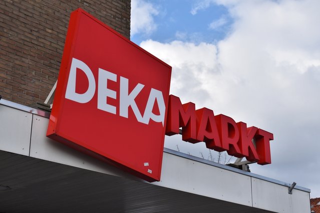 DekaMarkt supermarkt door Stoqliq (bron: Shutterstock)