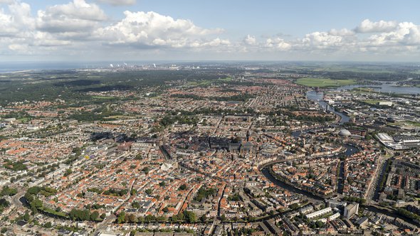 Haarlem, Noord-Holland door Aerovista Luchtfotografie (bron: Shutterstock)