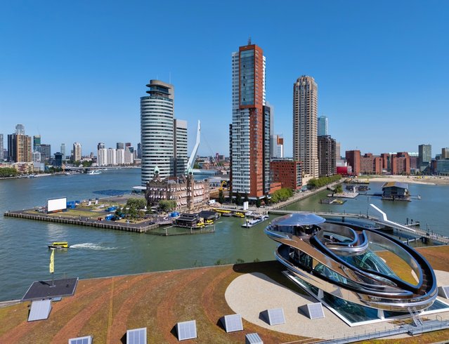 Skyline van 'Kop van Zuid', Rotterdam door R. de Bruijn_Photography (bron: Shutterstock)