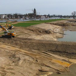 Werkzaamheden 'Ruimte voor de Rivier' bij Deventer-De Worp-> Apdency 12 April 2015