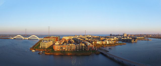 Aerial view on IJburg, Amsterdam door Claire Claire Slingerland (bron: Shutterstock)