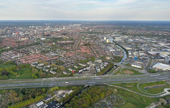 Luchtfoto Eindhoven door Robert Coolen (bron: shutterstock)